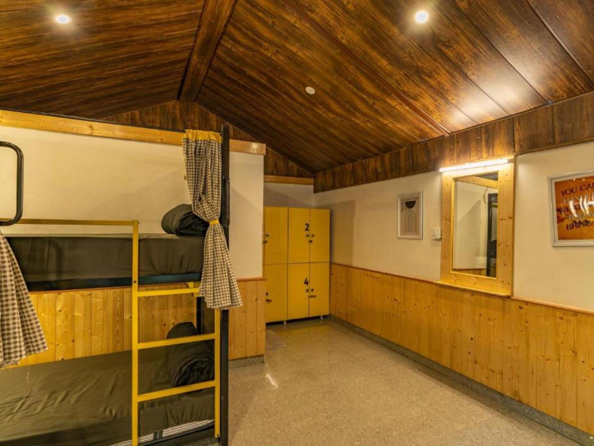 The Kasol, Riverside छात्रावास *